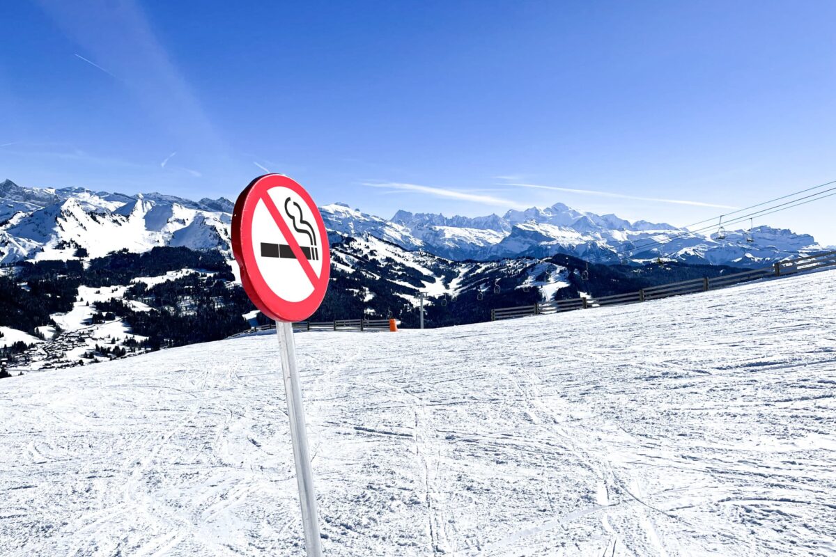 La station de ski française a été la première en Europe à interdire de fumer