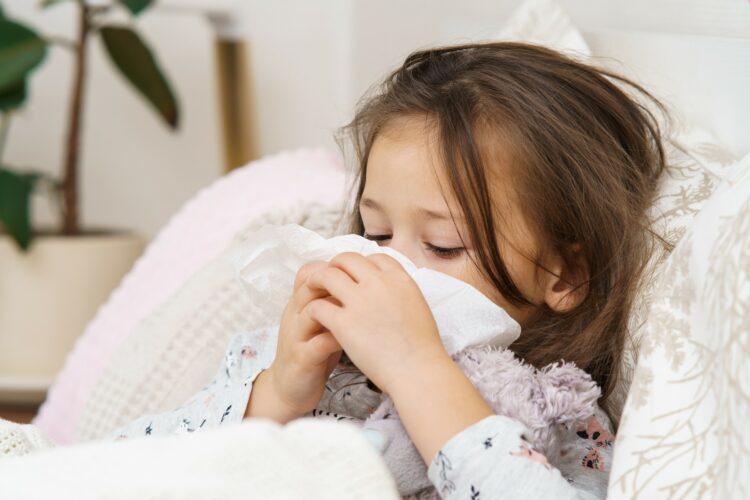 gripa, prehlad, covid, otrok,