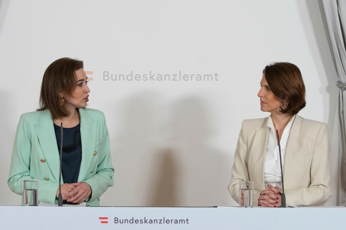 Avstrija po aferi Ibiza v boj proti korupciji, predvsem proti kupovanju mandatov