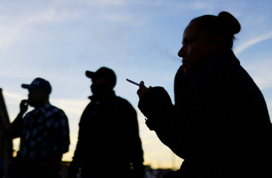 Mexico bans smoking in public spaces