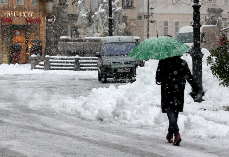 sneg, sneženje, Ljubljana, zima