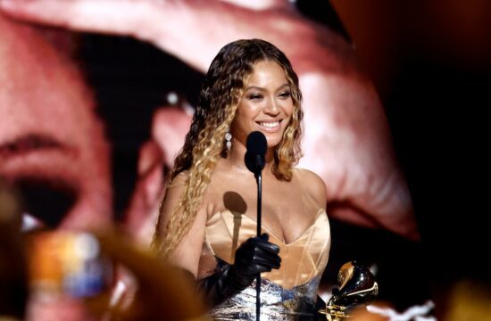 Beyonce na podelitvi grammyjev