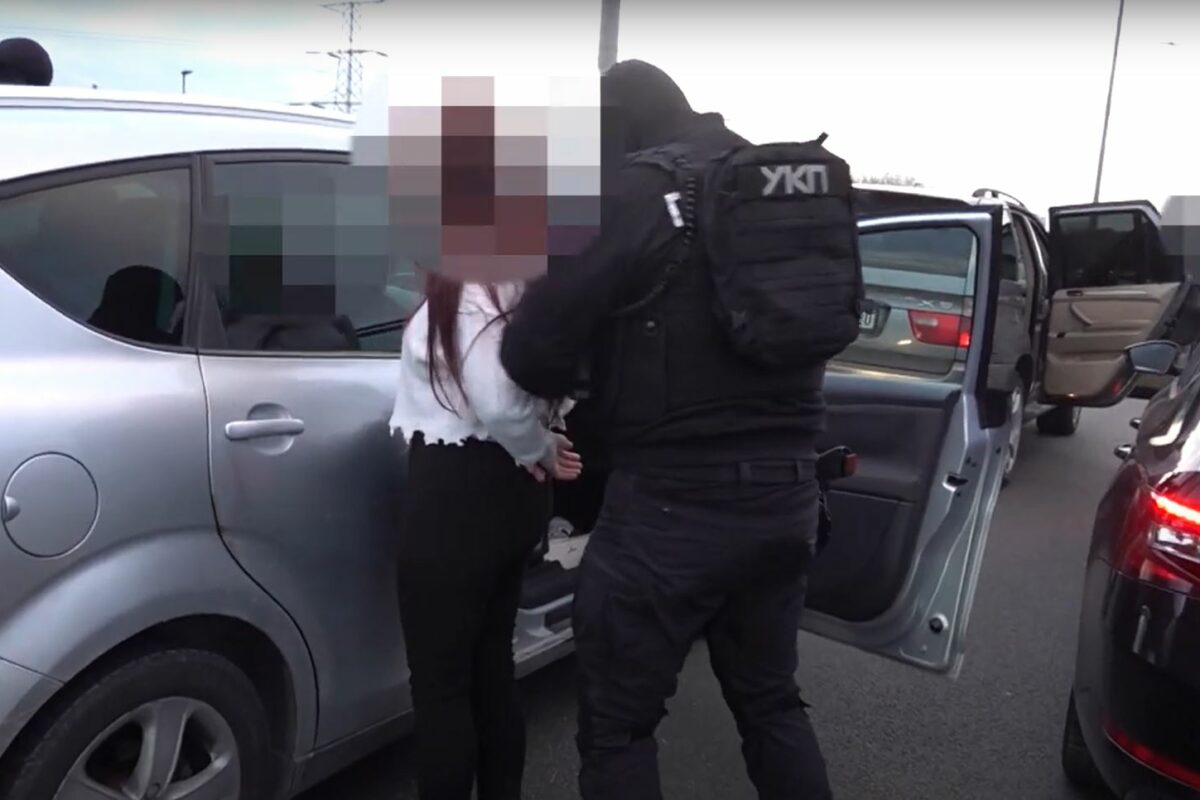 V Srbiji aretirali Slovenki, ki sta imeli pri sebi 30 kilogramov marihuane