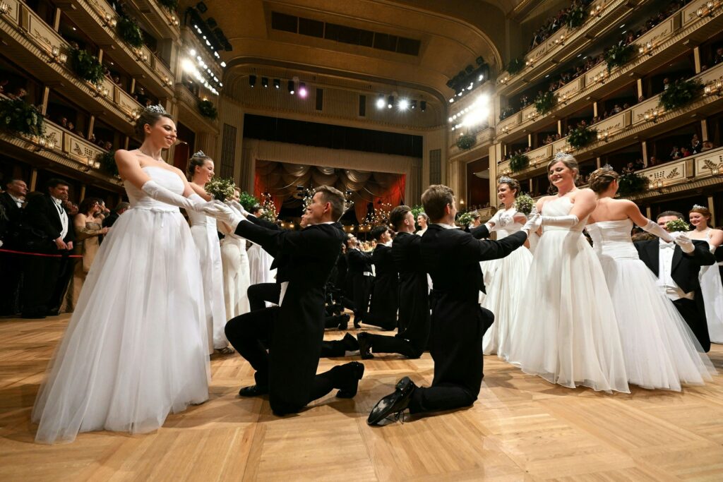 Dunajski operni ples