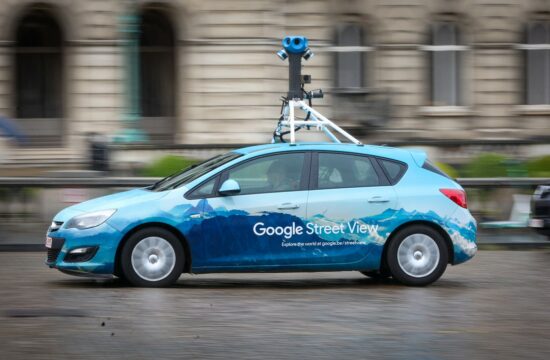 Google avtomobil s kamero za Google Street View