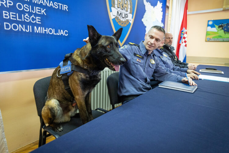 Policijski pes Don