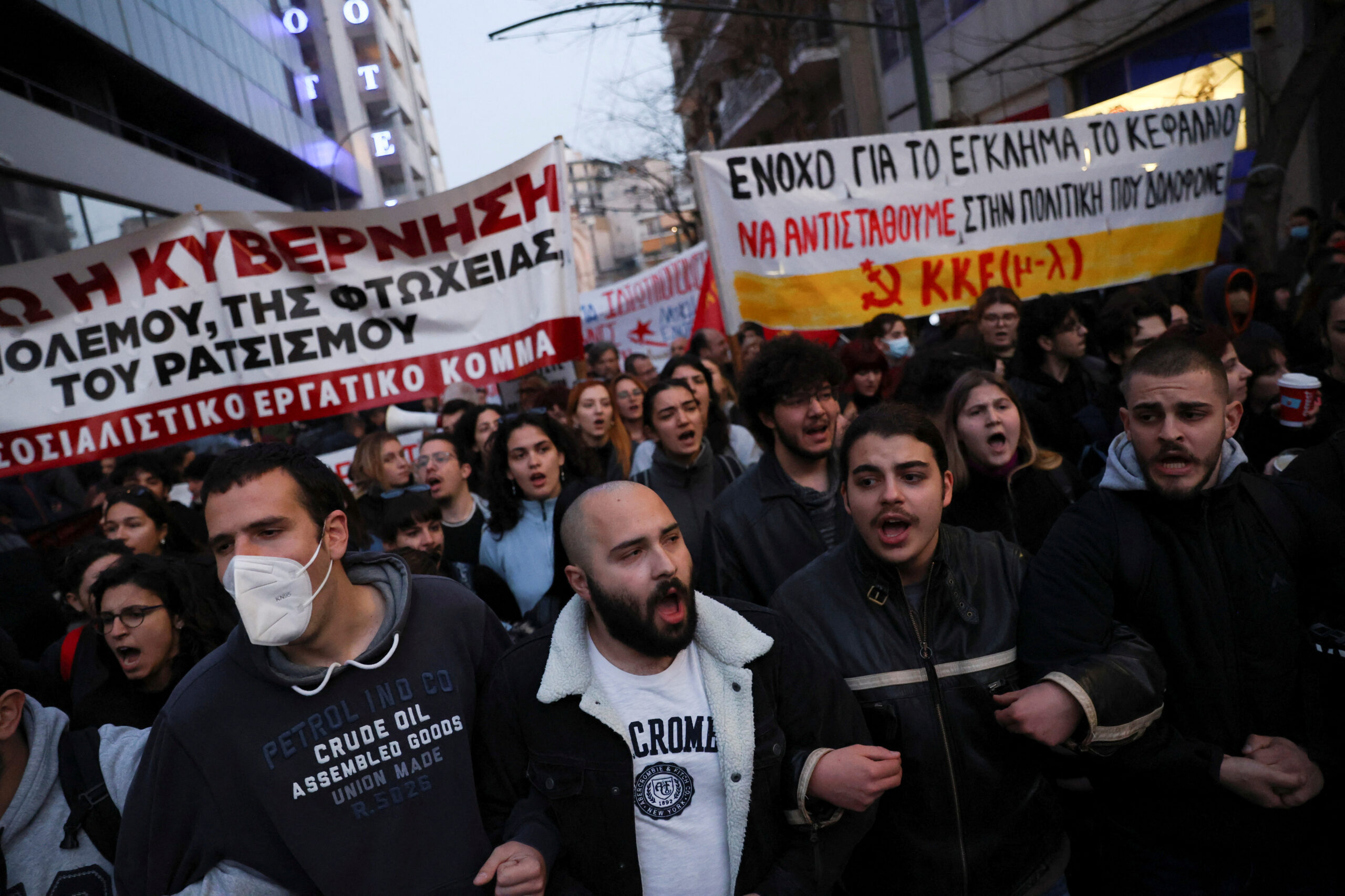 Protesti zaradi tragične železniške nesreče v Grčiji