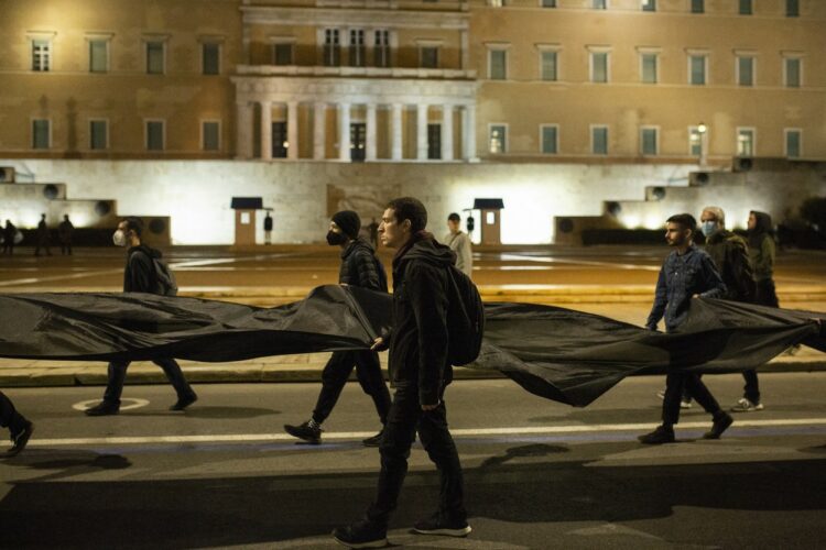 Grčija, nesreča, protesti