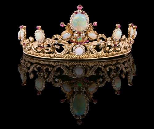 opalna tiara