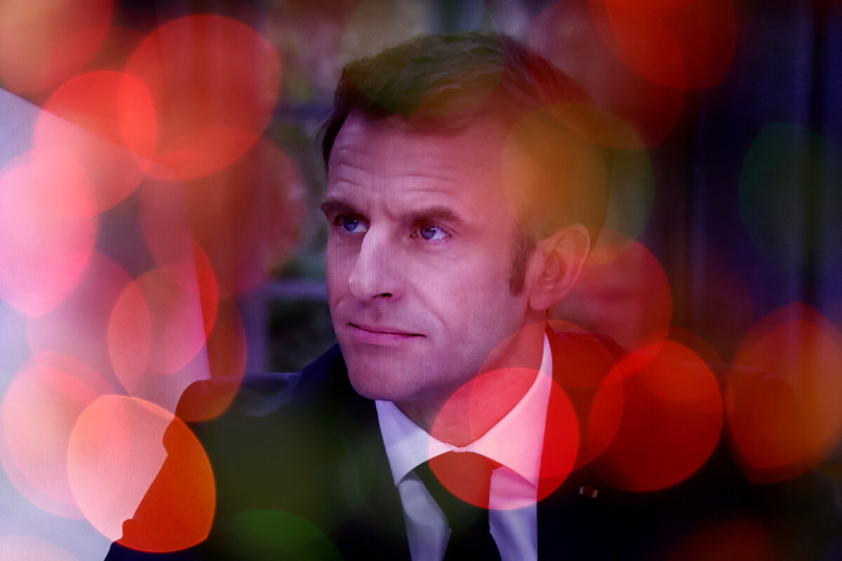 Macron tarča kritik zaradi izjav o zmanjšanju odvisnosti Evrope od ZDA