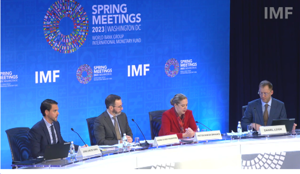 IMF napoveduje pričakovano gospodarsko rast.
