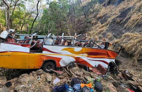 Nesreča avtobusa v Indiji