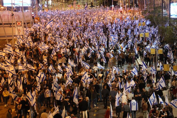 V Izraelu novi protesti proti sporni pravosodni reformi