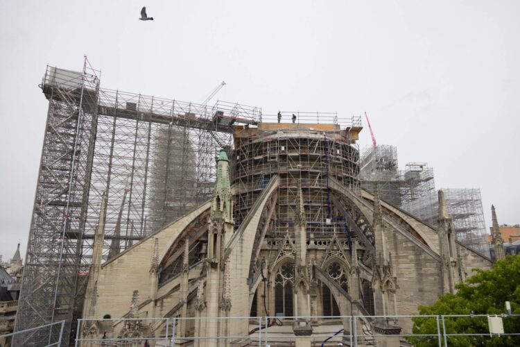 Obnova Notre-Dame, april 202