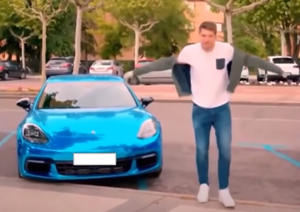 Luka Dončič, Porsche 911