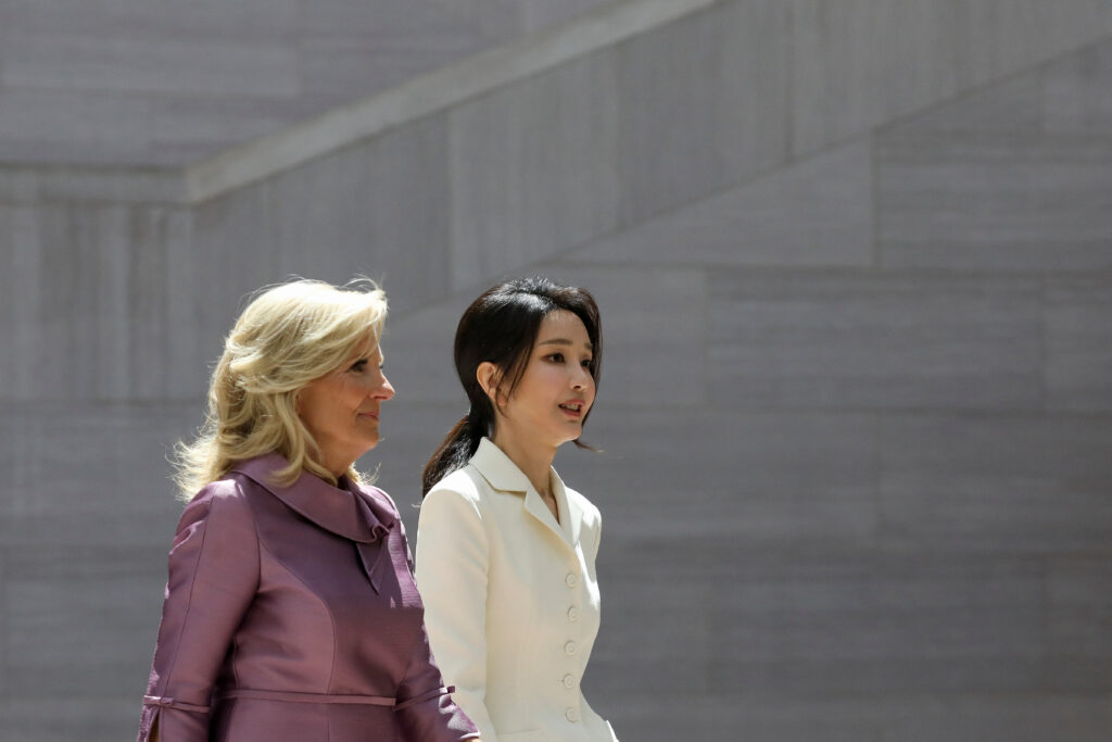 Jill Biden in Kim Keon He