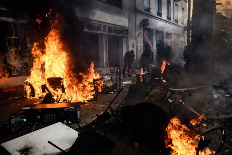 Prvomajski protesti v Franciji