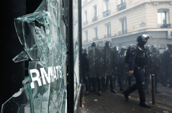 protesti v Parizu
