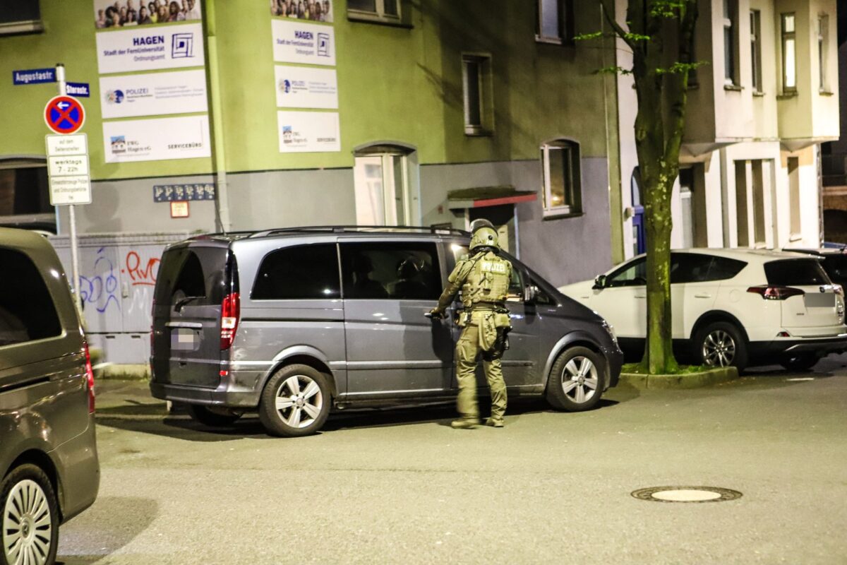 Po vsej Evropi obsežne racije v boju proti mafiji (FOTO)