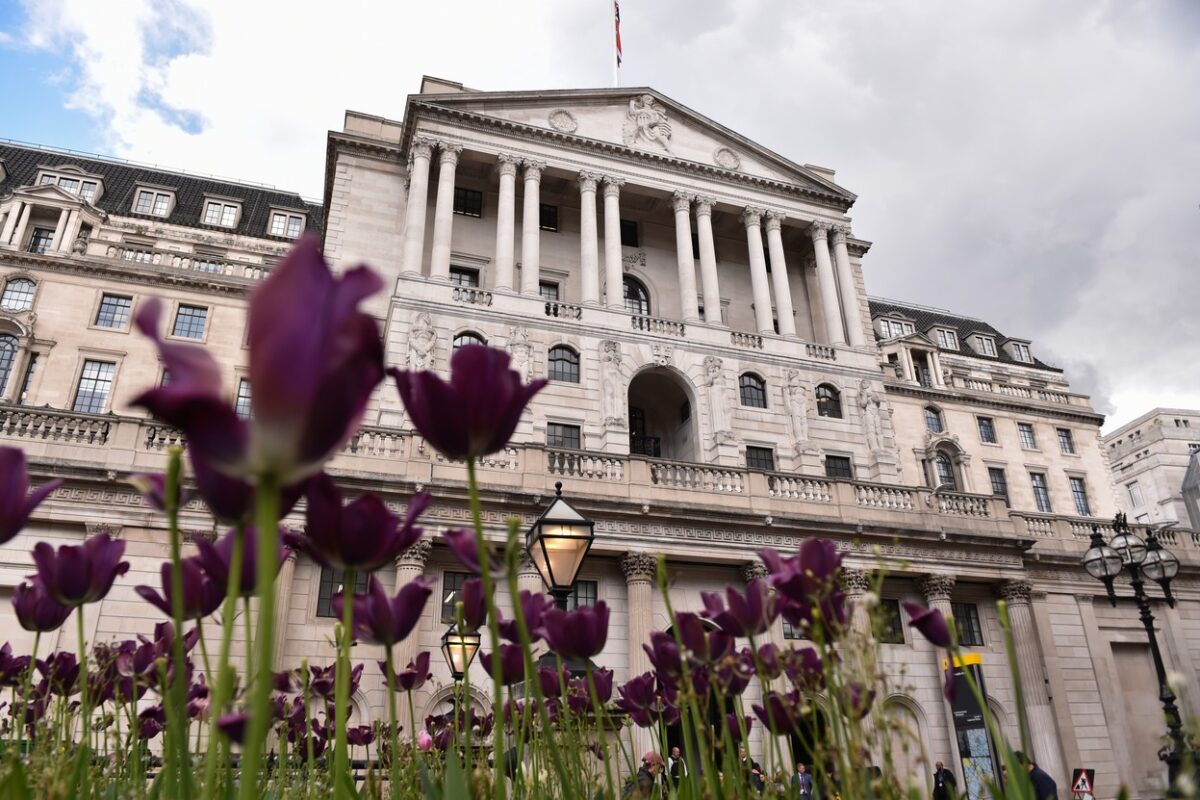 La Banque d’Angleterre relève son taux directeur au plus haut depuis 15 ans