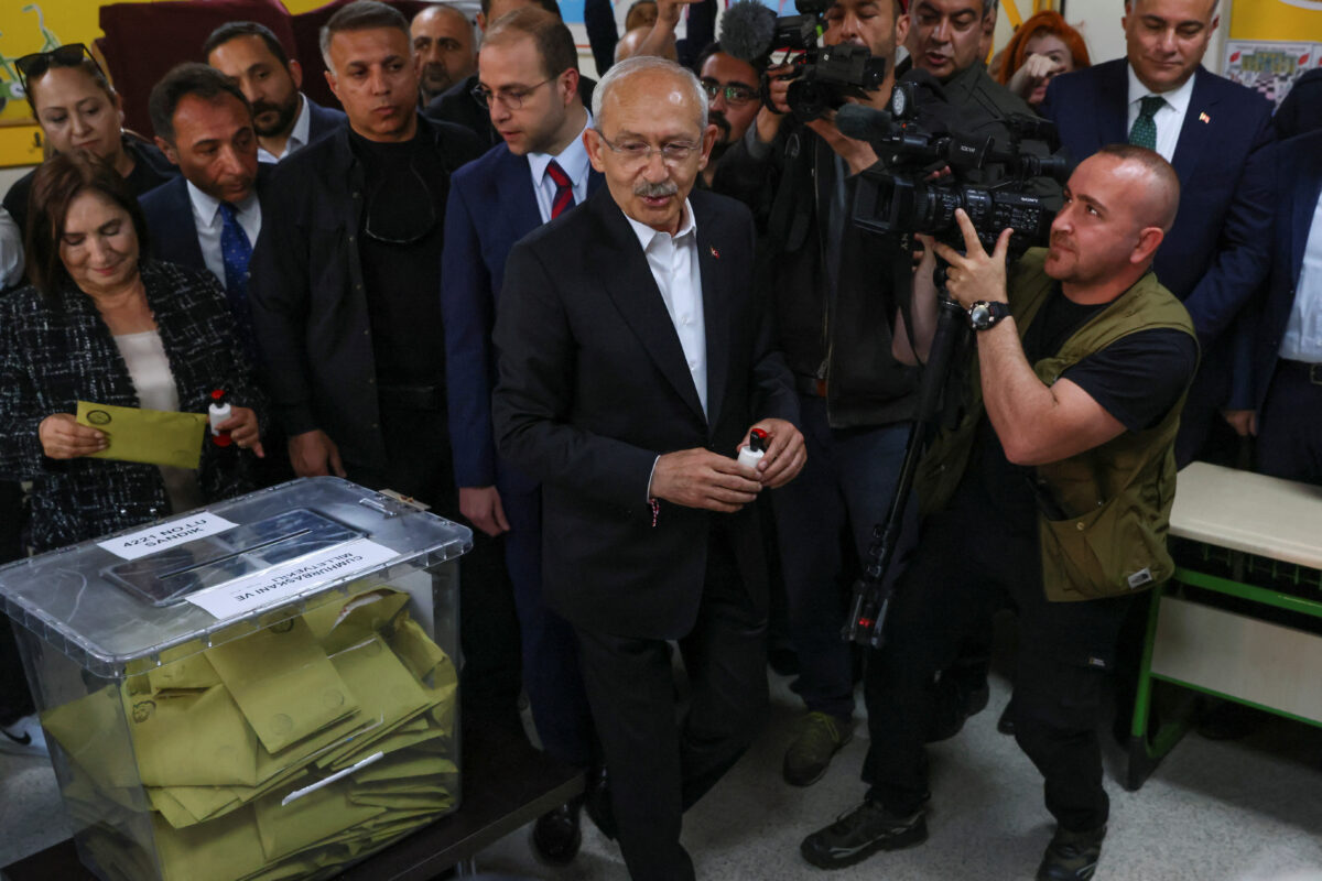 Erdogan bo najverjetneje moral odteči še en krog
