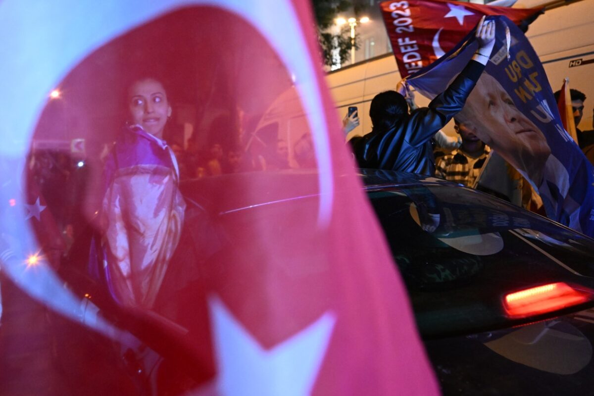 Malgré les élections bien gérées en Turquie, Erdogan avec un avantage injuste