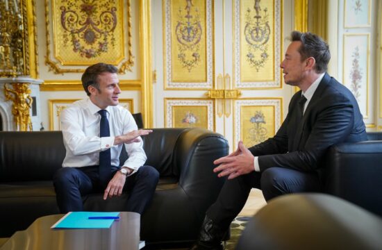 Elon Musk in Emmanuele Macron