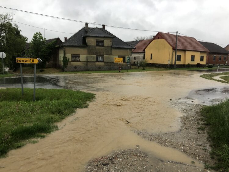 poplave v kraju Zenkovci