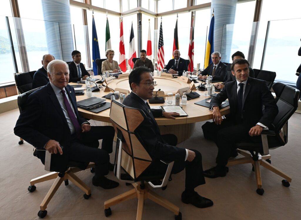 Voditelji G7 in Zelenski v Hirošimi, 21. 5. 2023