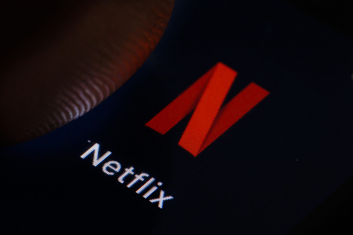 Netflix começará a cobrar pelo compartilhamento de senhas em casa também