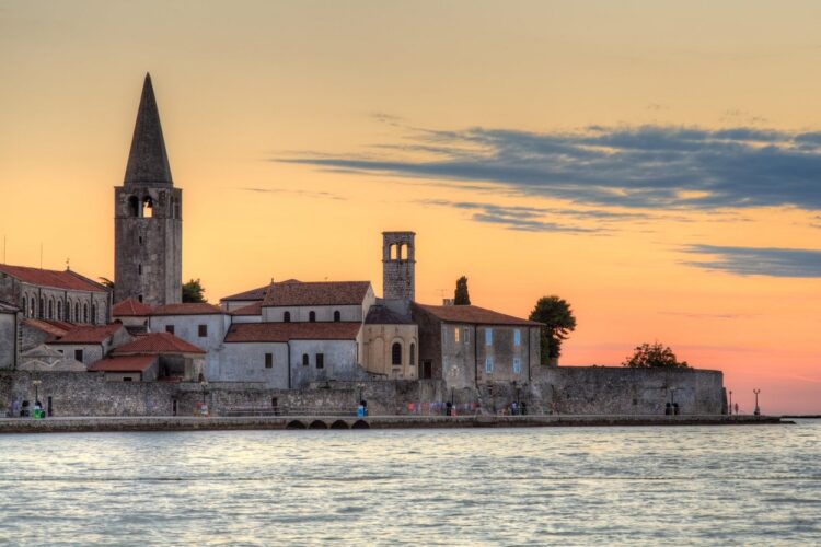 Na Hrvaškem pripravljajo višje davke za lastnike nepremičnin