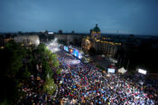 Protest v podporo Vučiću