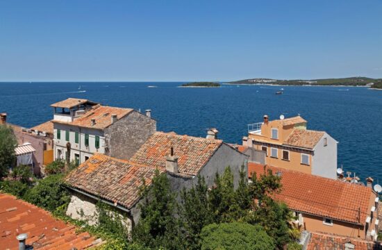 Hrvaška viša davek na počitniške nepremičnine