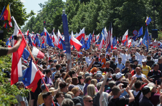 Protesti v Varšavi
