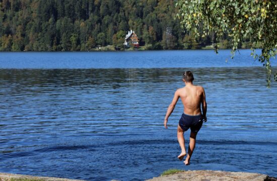 Plavanje v Blejskem jezeru
