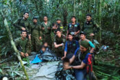 Reševalna ekipa in otroci v džungli