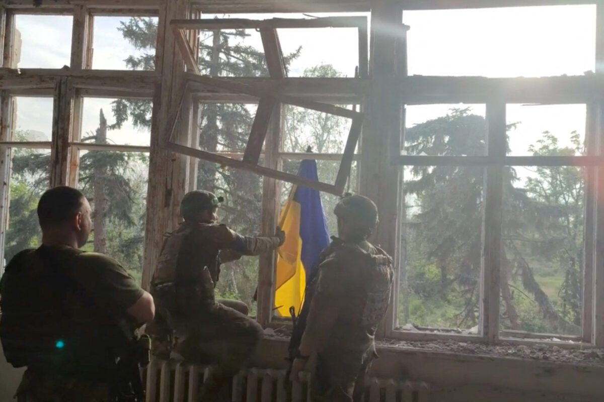 Die Ukraine soll mehrere Dörfer befreit haben.  Russland behauptet, die Angriffe abgewehrt zu haben