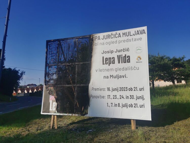 požig plakata v Muljavi