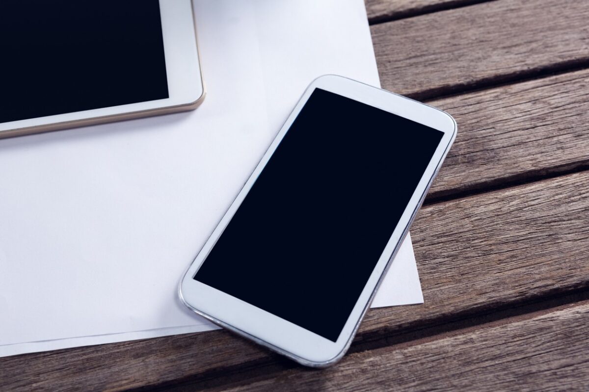Napovedane velike spremembe za mobilne telefone. Kaj bodo prinesla nova pravila?