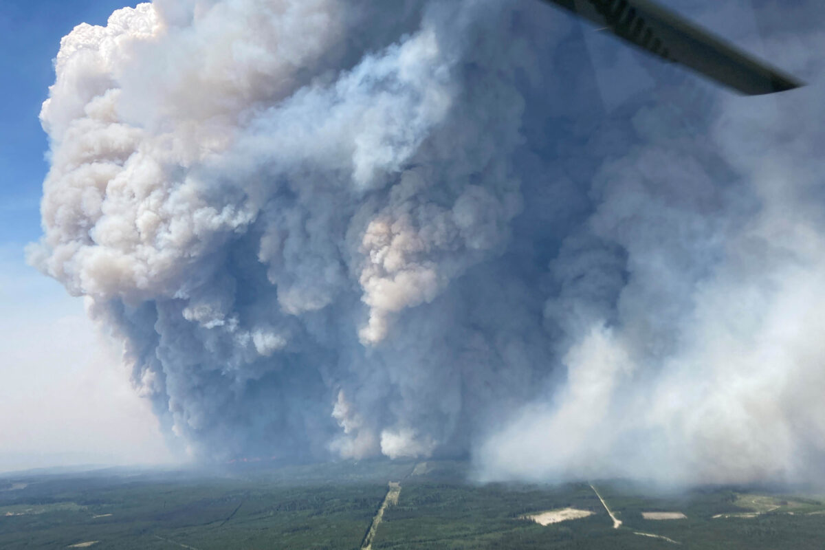 A fumaça do Canadá, onde centenas de incêndios estão ocorrendo, também chegará aos nossos lugares