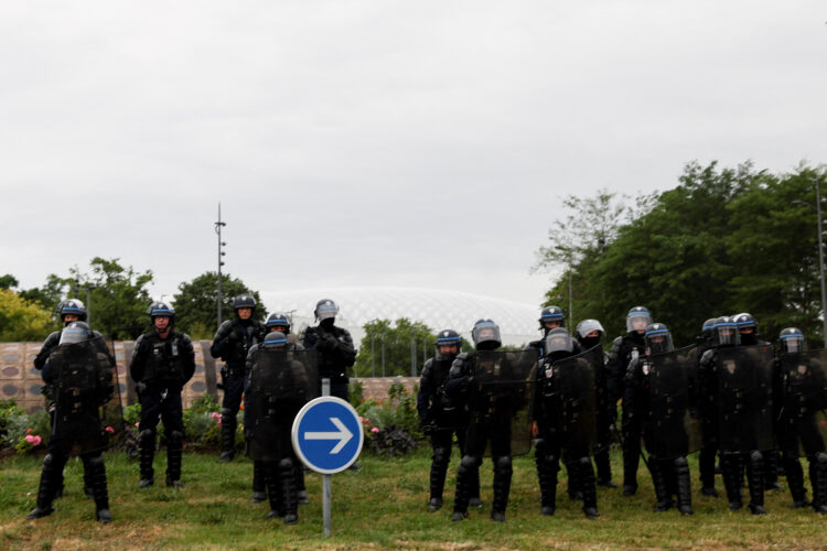 Četrta noč protestov v Franciji