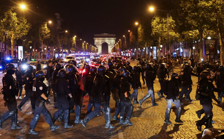 Protesti v Franciji so postali bolj mirni