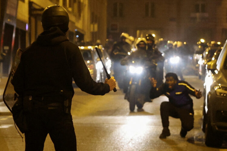 Protesti v Franciji so postali bolj mirni