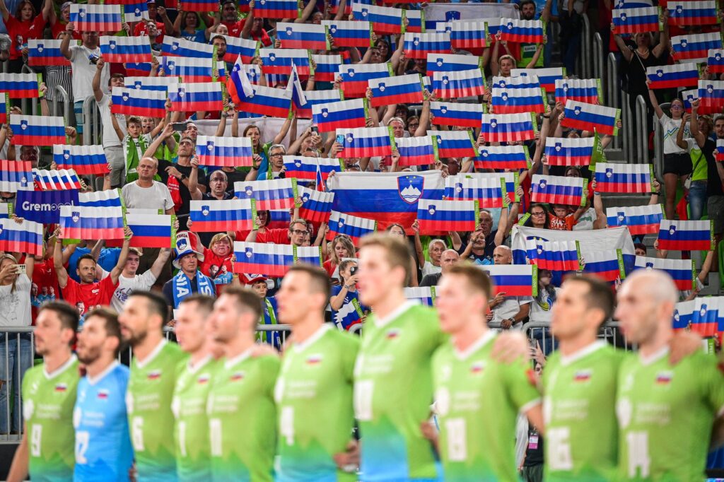 Slovenski odbojkarji Stožice, svetovno prvenstvo, odbojka, navijači, slovenska zastava