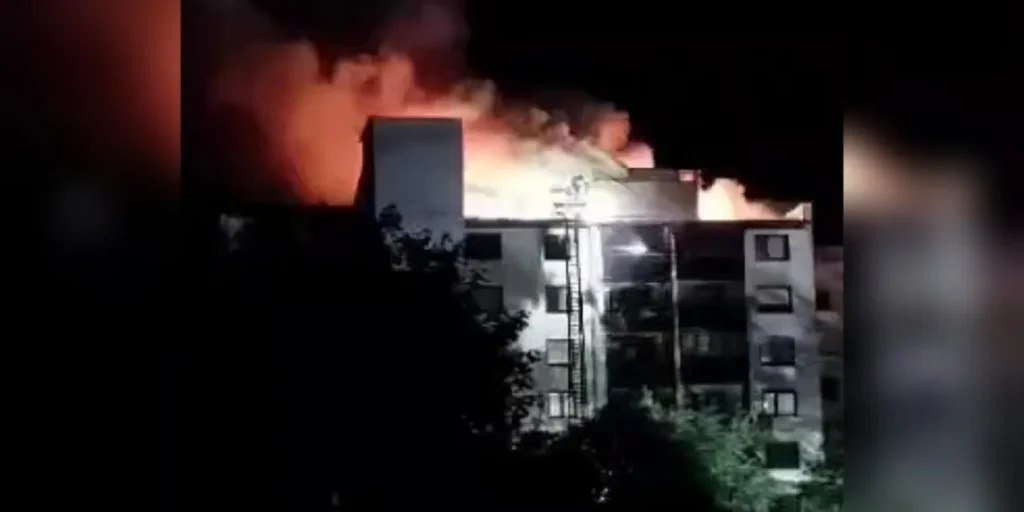 Požar bloka v Novih Jaršah