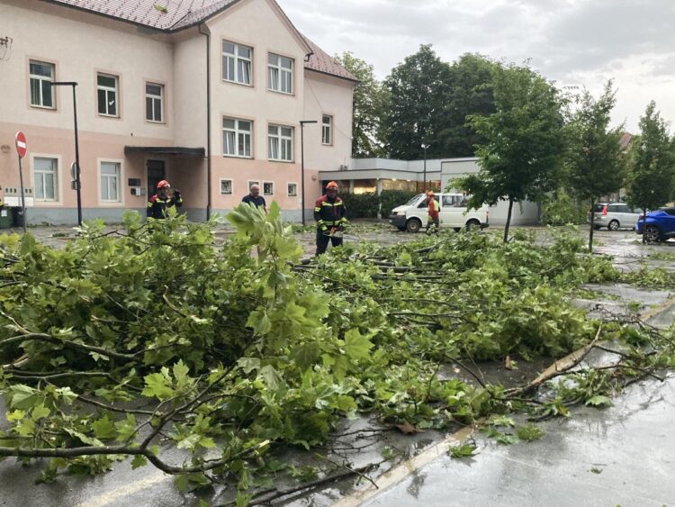 Posledice neurja v Šoštanju