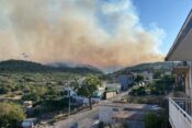 Velik požar na hrvaškem otoku Čiovo