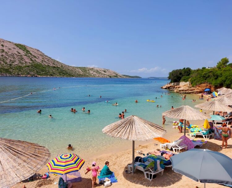 plaža Pudarica, otok Rab, Hrvaška