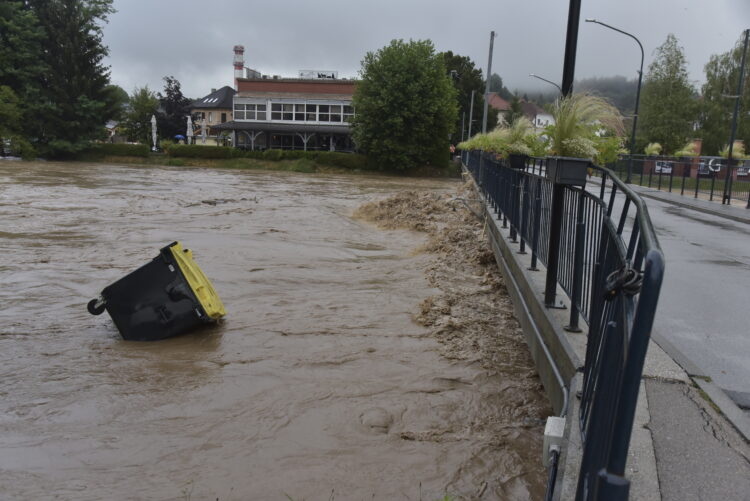 Poplave po nalivih v okolici Medvod