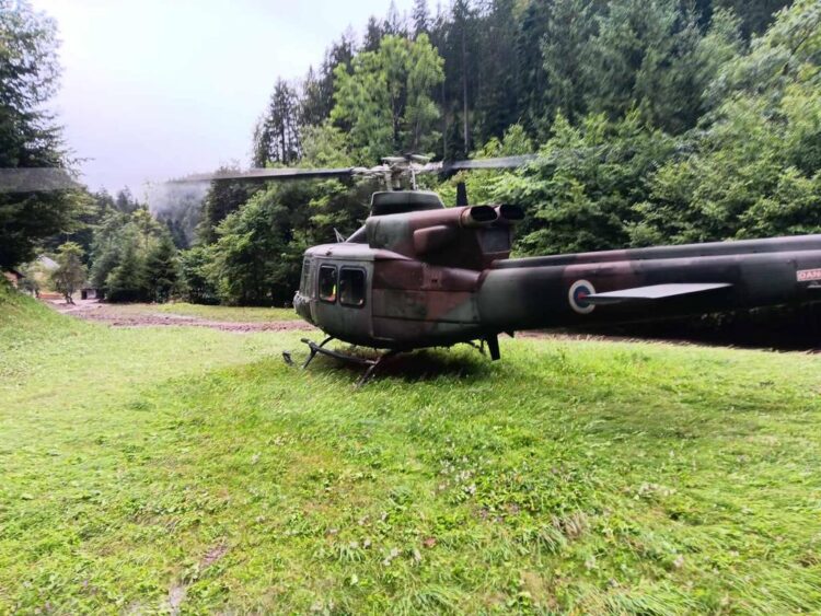 Slovenska vojska je s helikopterjem dosegla Črno na Koroškem